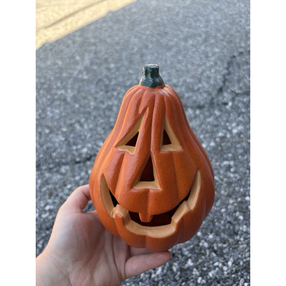 LED Pumpkin Jack-O-Lantern Battery-Powered Halloween Decoration